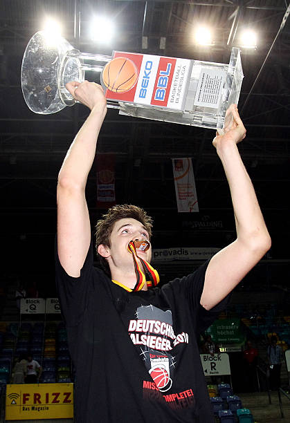 断突破自我 断突破自我