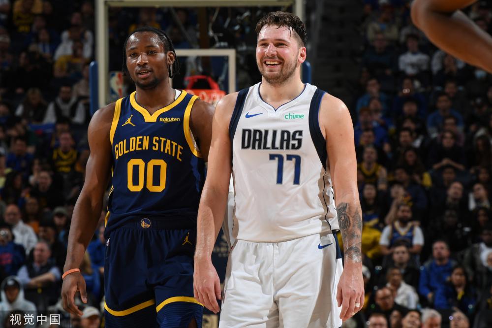 他在场上的 他在场上的